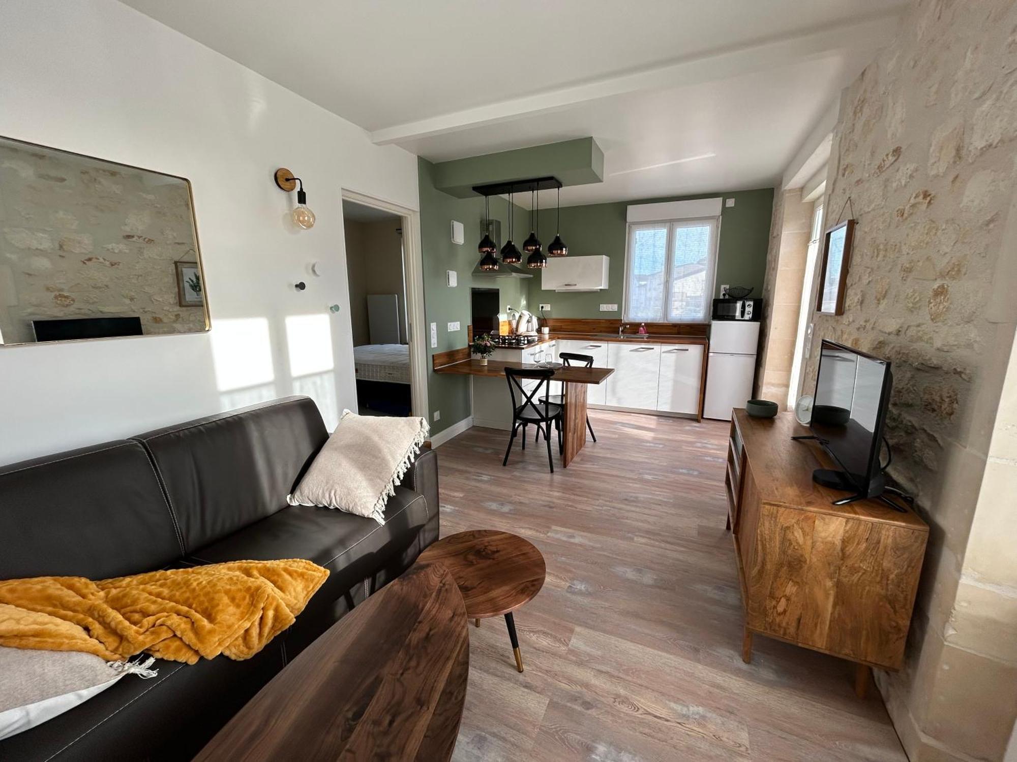 Appartement T2 Renove Proche Des Arenes à Saintes Extérieur photo