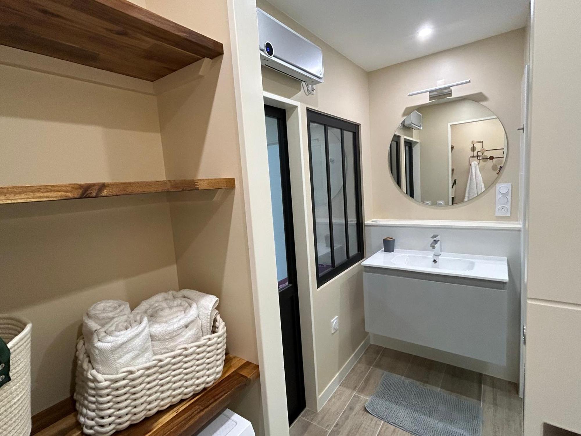 Appartement T2 Renove Proche Des Arenes à Saintes Extérieur photo